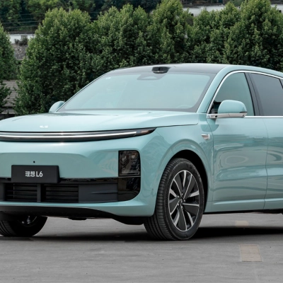 ВЗГЛЯД В БУДУЩЕЕ: КАК LIXIANG ПЕРЕОПРЕДЕЛЯЕТ СТАНДАРТЫ СЕМЕЙНЫХ АВТОМОБИЛЕЙ В 2025 ГОДУ. ( ВСЕ ПРО РЕСТАЙЛИНГ)