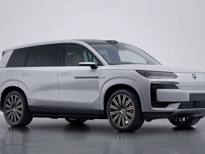 Denza N9: Новый флагманский внедорожник от BYD выходит на рынок