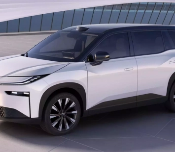 Toyota bZ3X 2025: доступный электрокроссовер с амбициями