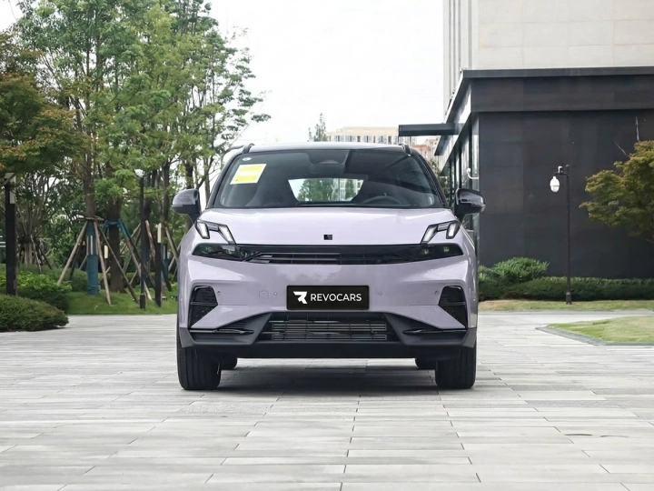 Lynk & Co 06 Relive 2026: цена в России, характеристики и обзор версии 158 л.с.