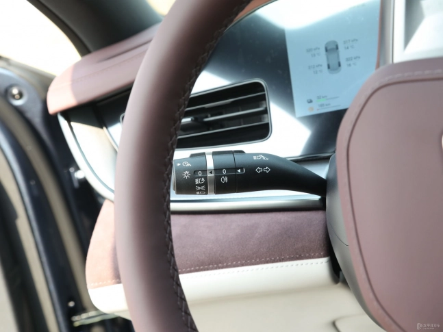 BYD Seal 07 DM-i 2025