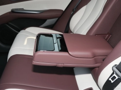 BYD Seal 07 DM-i 2025