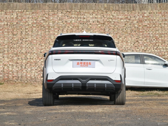 Geely Galaxy L7 2025