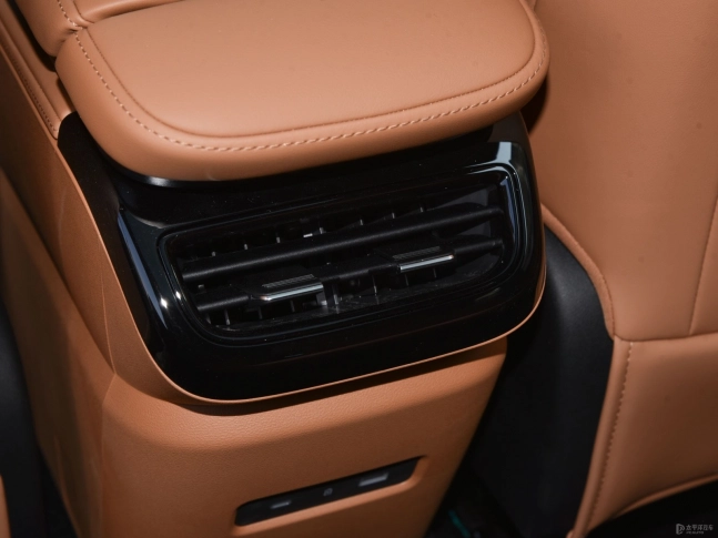 Geely Galaxy L7 2025