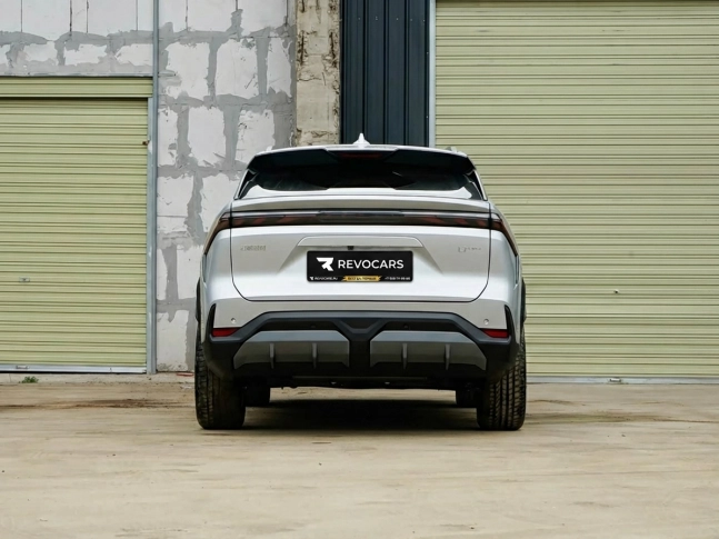 Geely Galaxy L7 2025