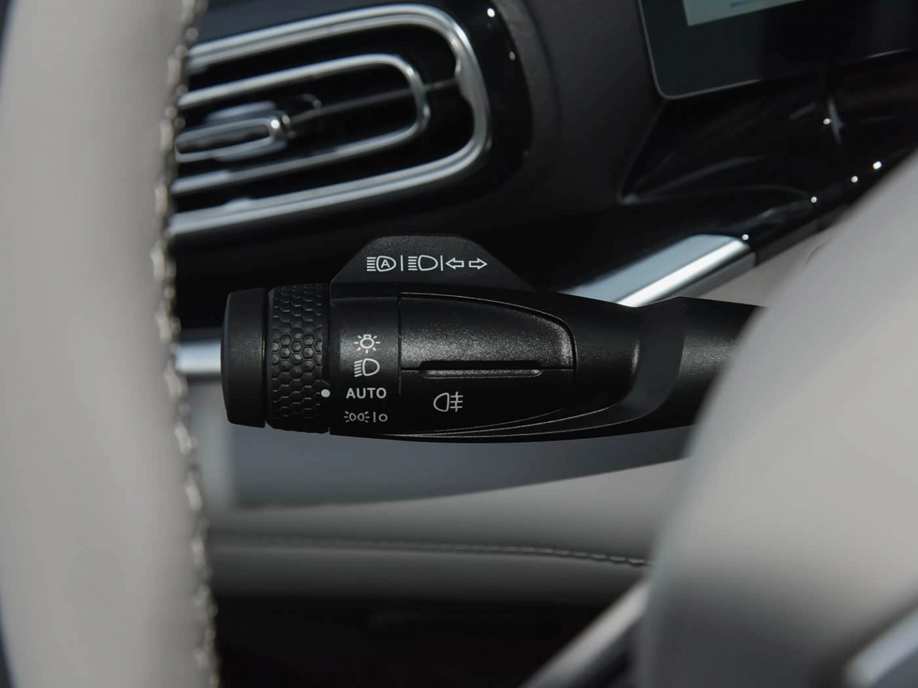 Geely Emgrand 5 Gen 2026