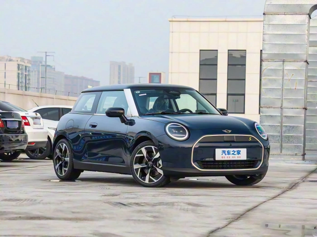 MINI Cooper EV 2025
