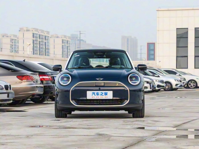 MINI Cooper EV 2025