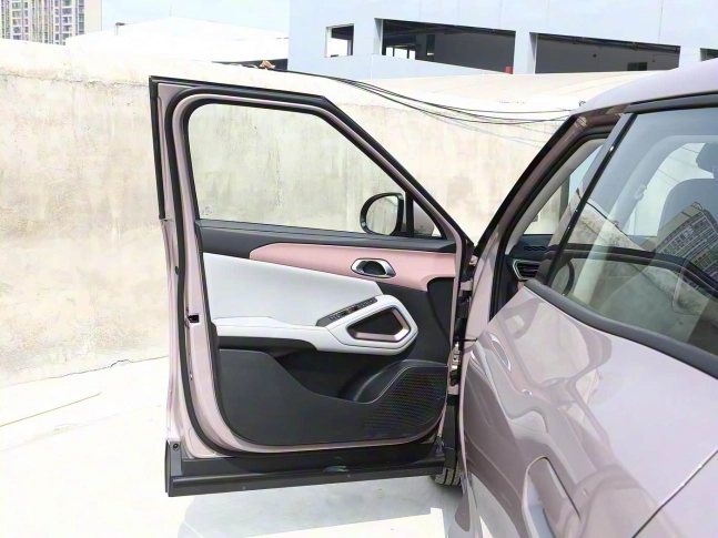 BYD Yuan UP EV 2025