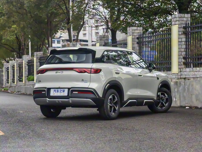 BYD Yuan UP EV 2025