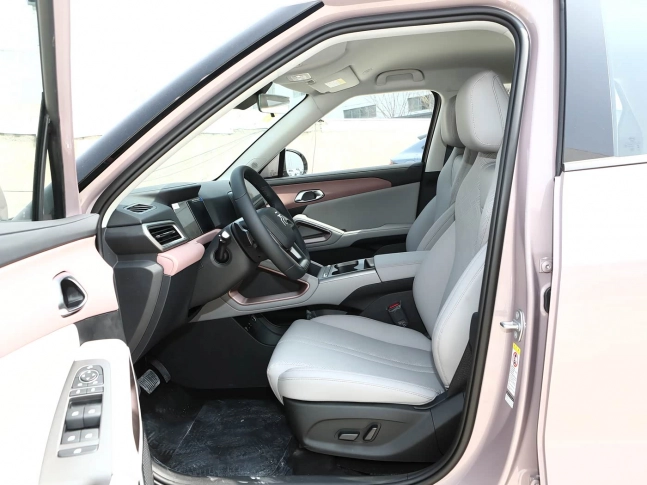 BYD Yuan UP EV 2025