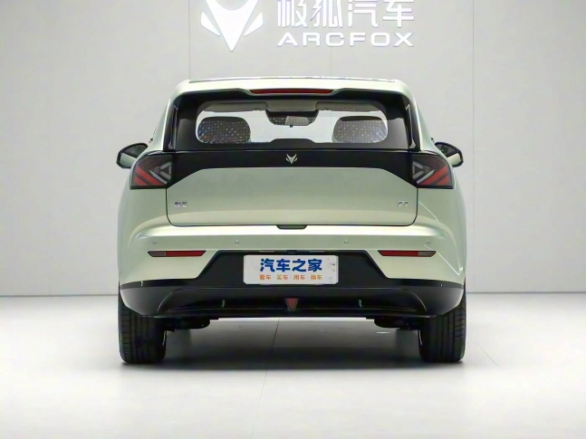 ARCFOX T1 2026