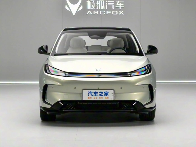 ARCFOX T1 2026
