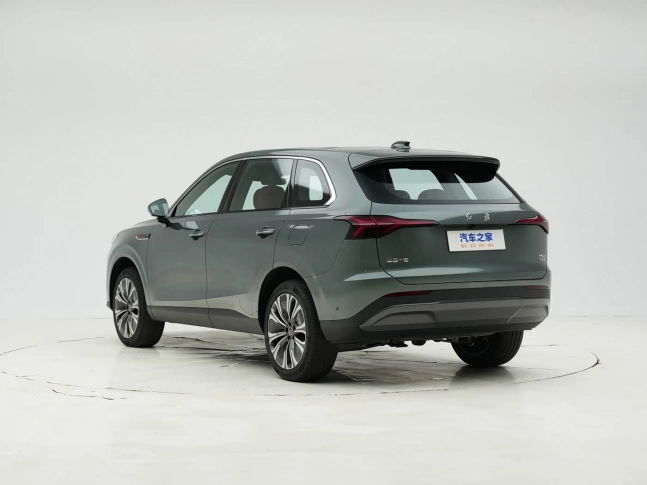 Hongqi HS6 2026