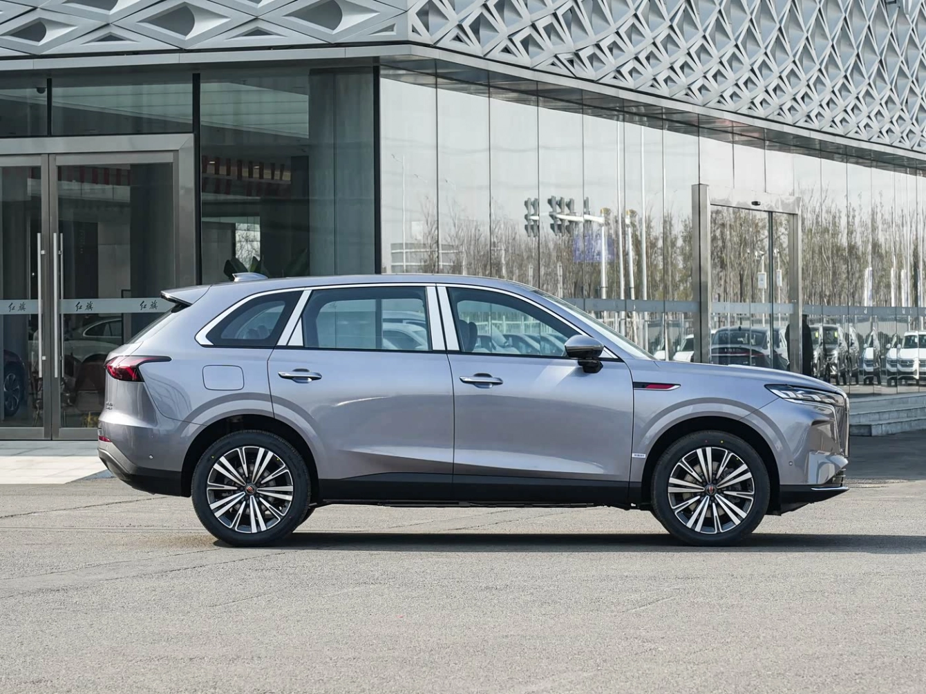 Hongqi HS6 2026