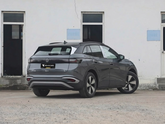 VOLKSWAGEN ID.4 X 2025