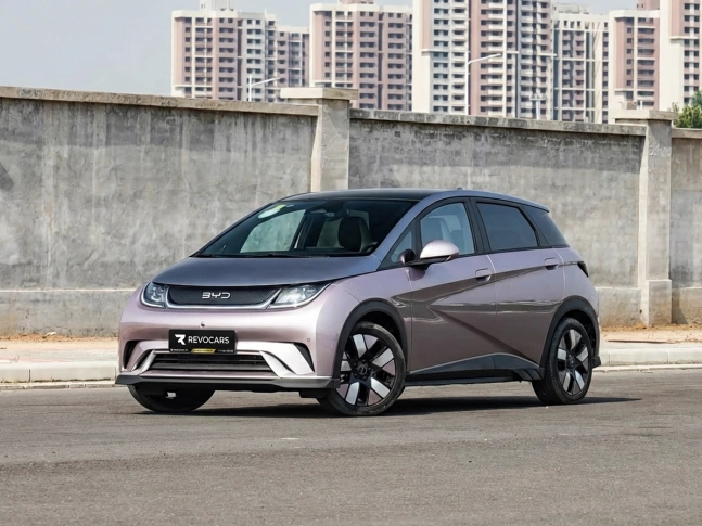 BYD Dolphin 2025