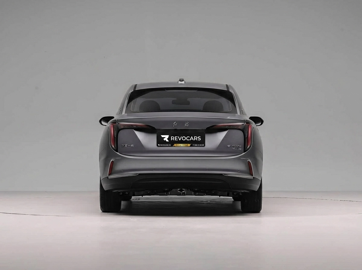 Hongqi E-QM5 2025