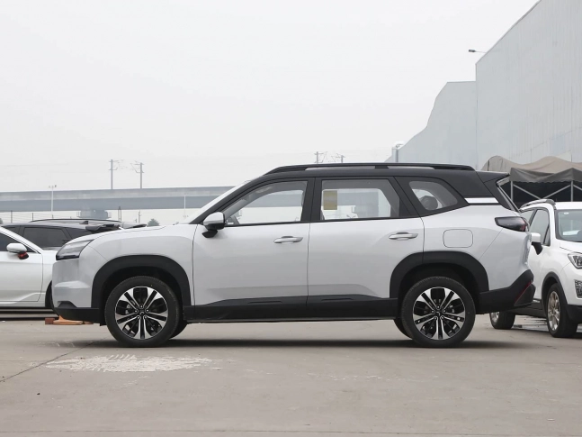 Wuling Starlight 560 EV 2026