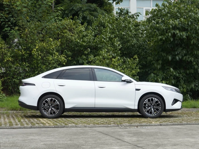 BYD Qin MAX 2026