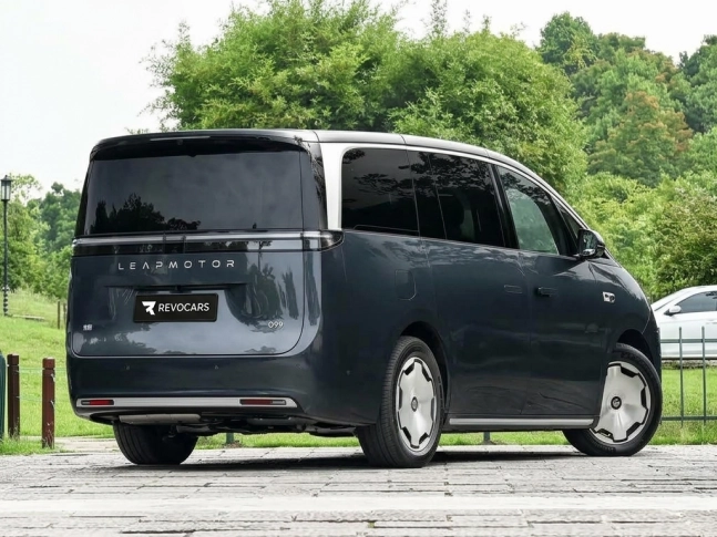Leapmotor D99 2026