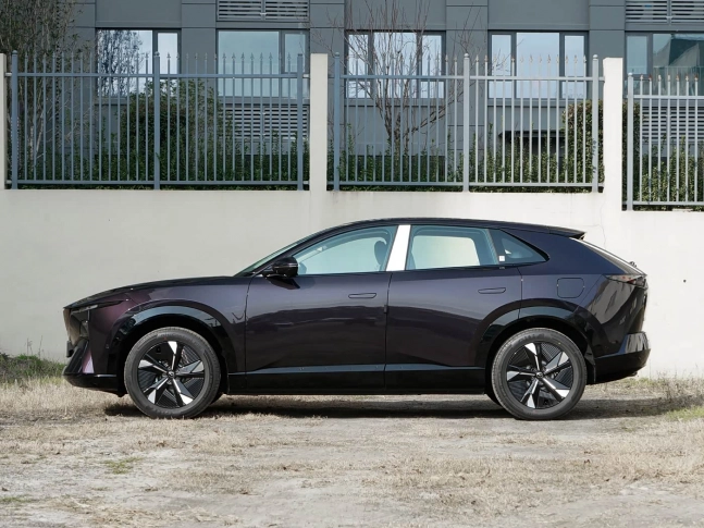 Mazda EZ-60 2027