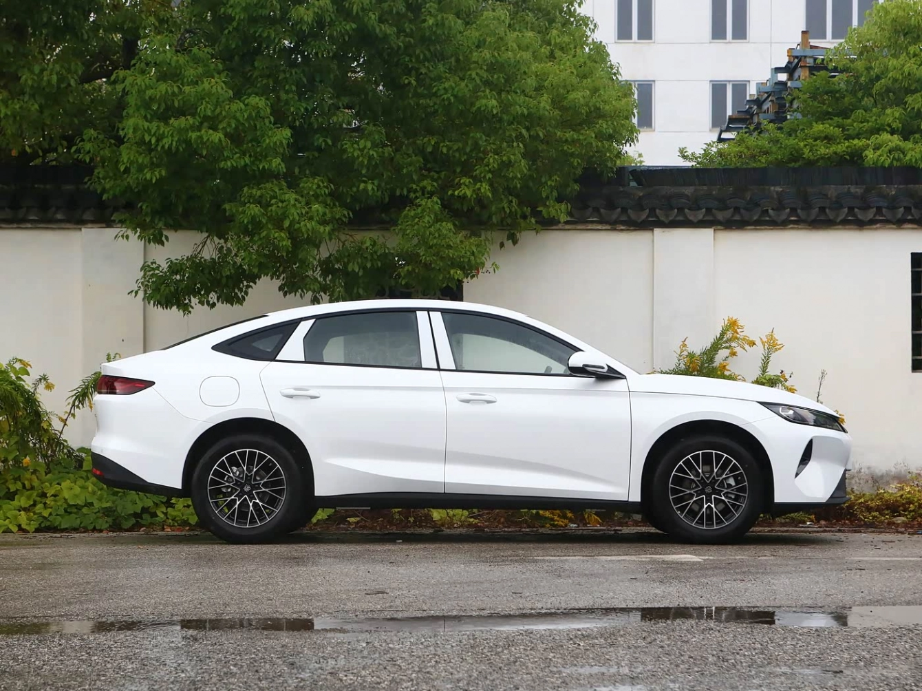 BYD Qin Plus DM-i 2027