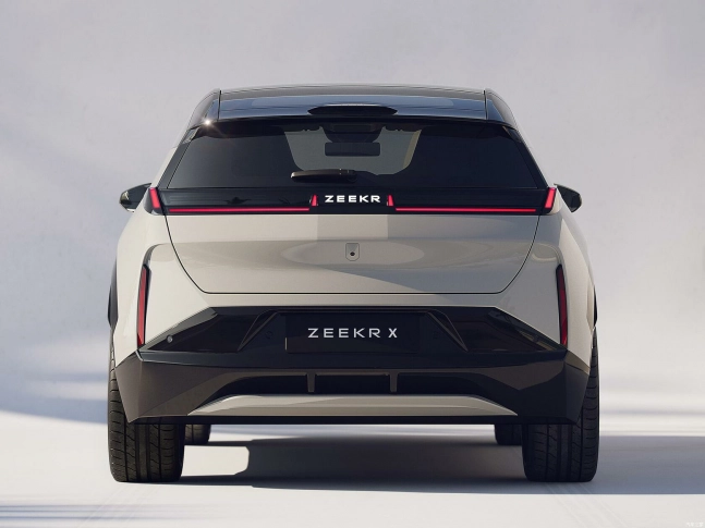 Zeekr X 2025