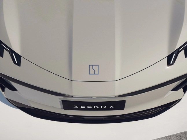 Zeekr X 2025