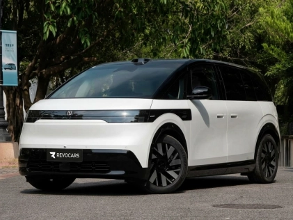 Zeekr Mix Smart Driving, 76 кВт·ч 2025