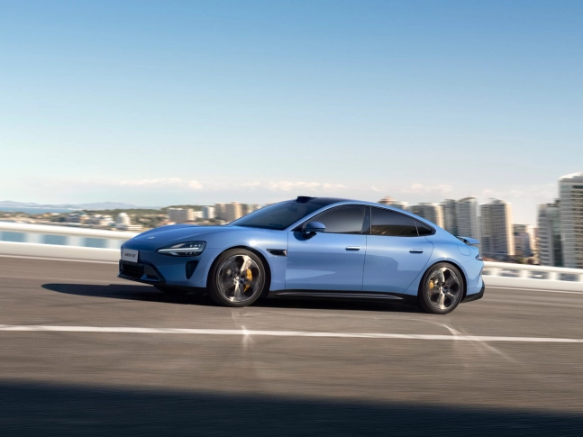 Xiaomi SU7 2025