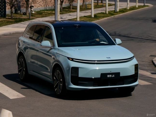 LiXiang L6 (Рестайл 2025) 2025