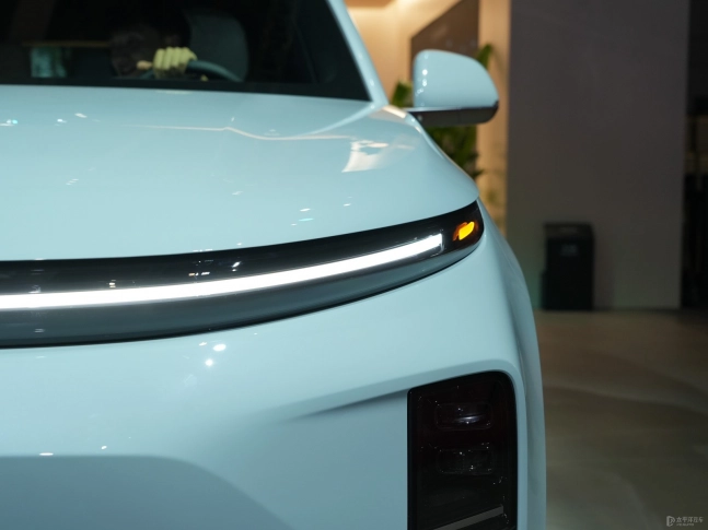 LiXiang L6 (Рестайл 2025) 2025