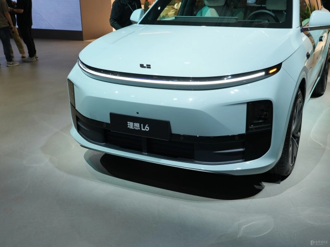 LiXiang L6 (Рестайл 2025) 2025