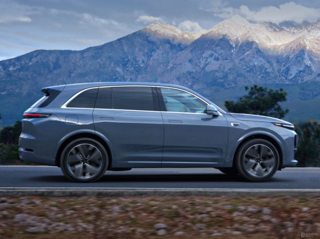 LiXiang L7 Рестайл 25 2025
