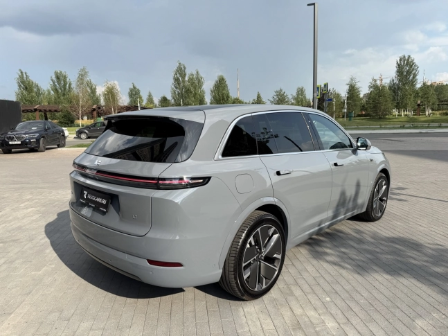 LiXiang L7 Рестайл 25 2025
