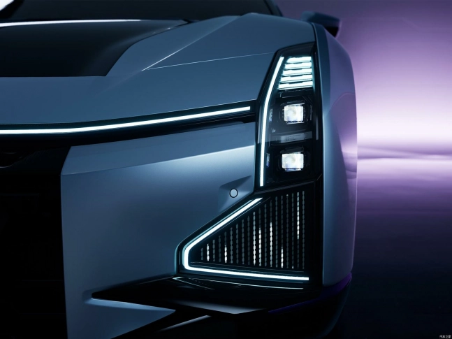HiPhi Z 2025
