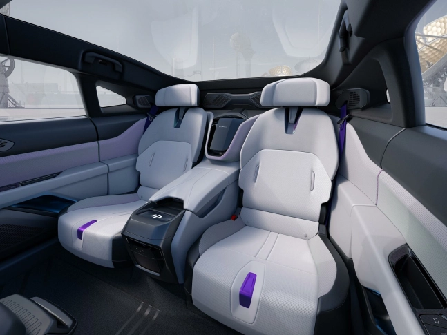 HiPhi Z 2025