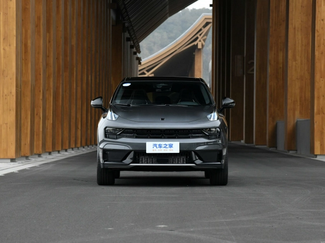 Lynk & Co 5 2025