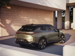 Lynk & Co 08 2025