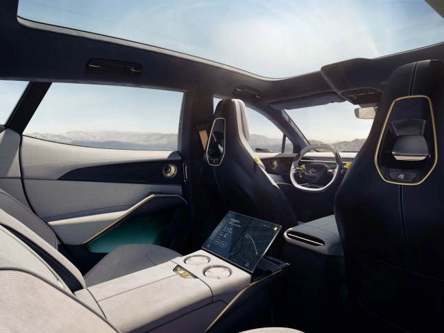 Lotus Eletre 2025