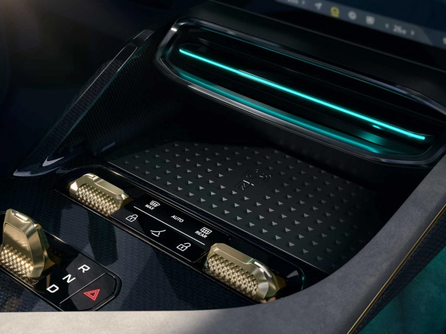 Lotus Eletre 2025