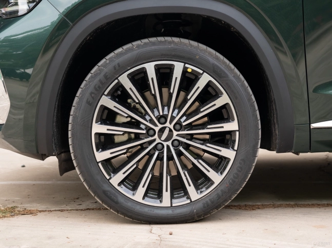 Geely Monjaro 2025