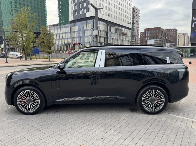 Lynk & Co 900 2025