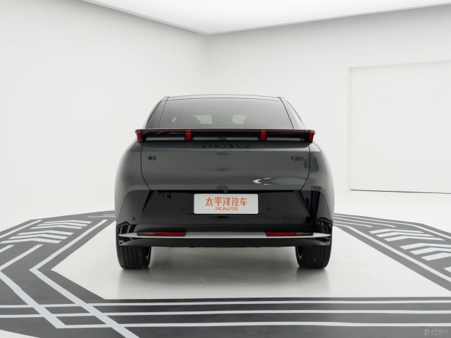 Lynk & Co Z20 2025