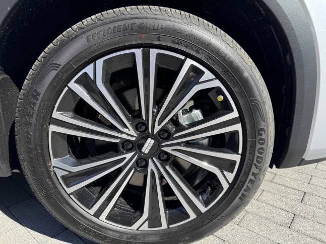 Geely Galaxy Starship 7 дорест 2025