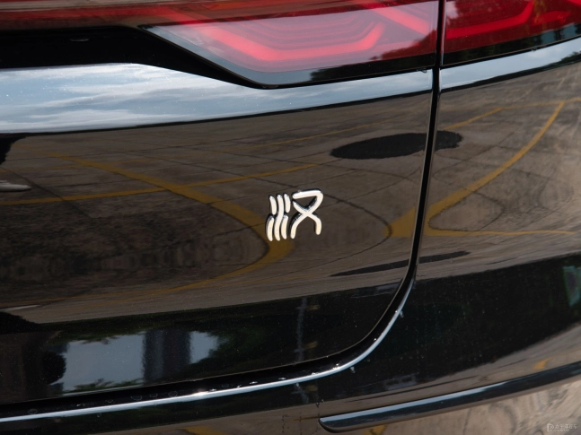 BYD HAN L EV 2025