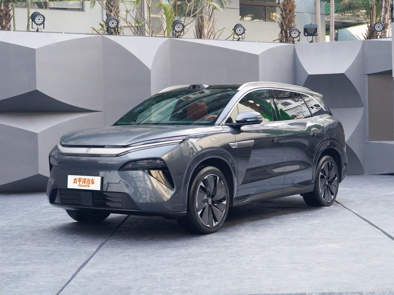 BYD Tang L 2026