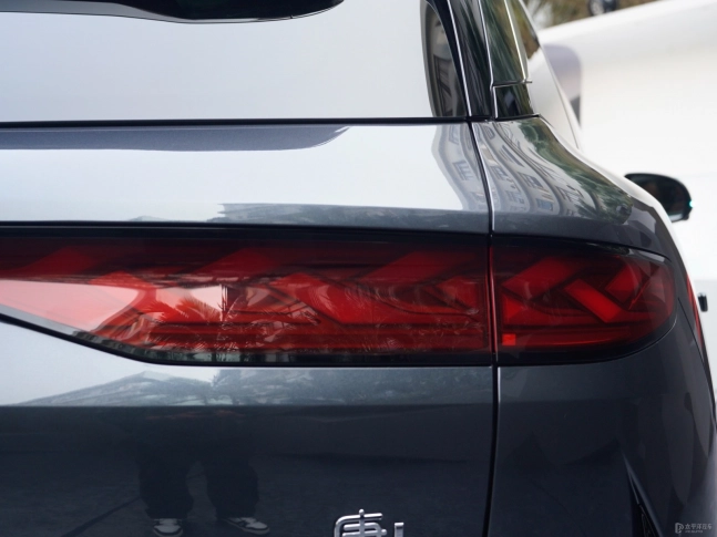 BYD Tang L 2026