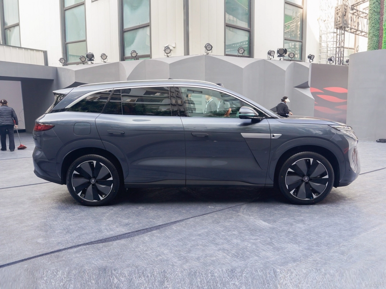 BYD Tang L 2026